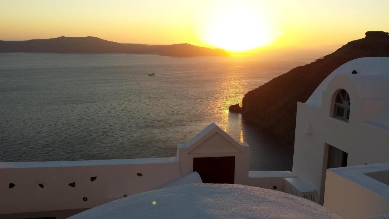 Antelmi Luxury Villa Fira  Eksteriør billede
